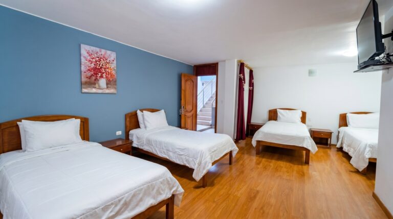 Habitación de cuatro camas