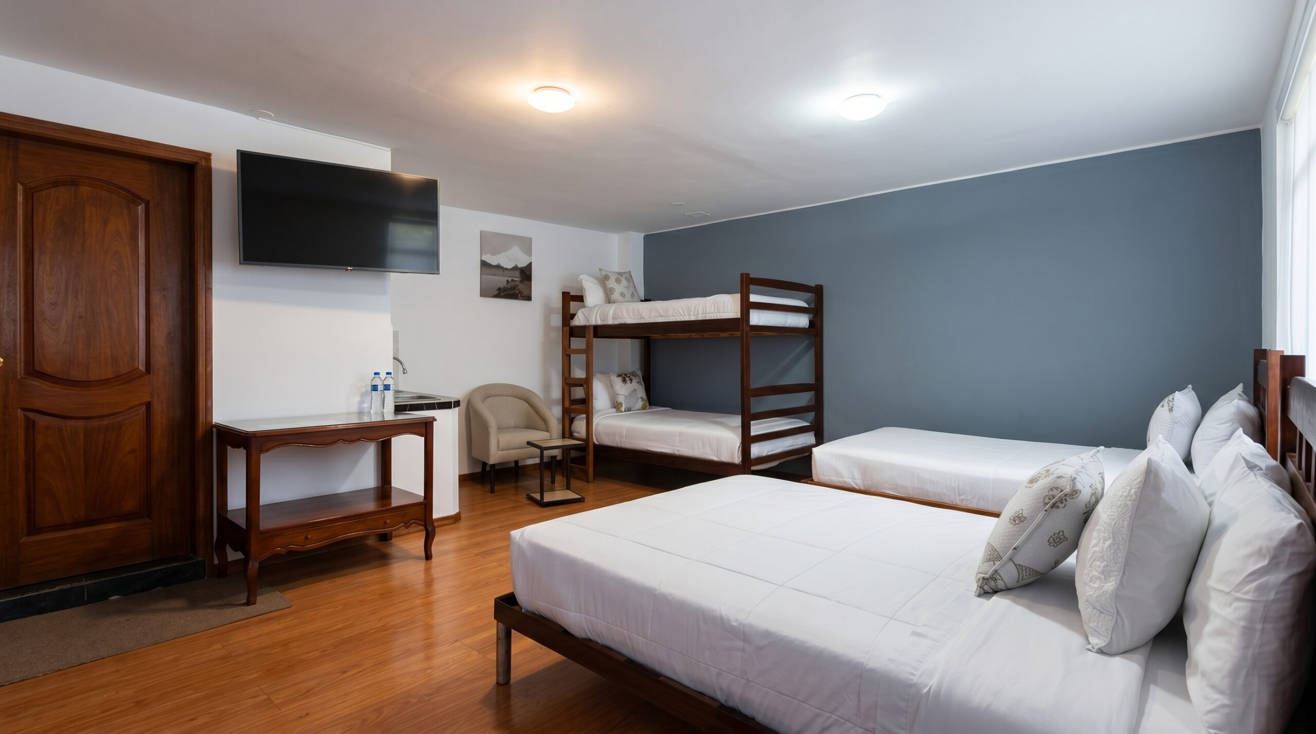 Habitación familiar del Hotel Cumbayá Sanvy
